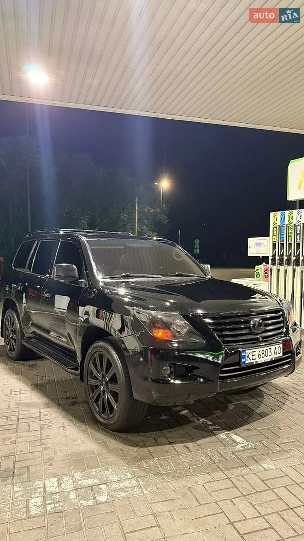 Lexus LX, 2008