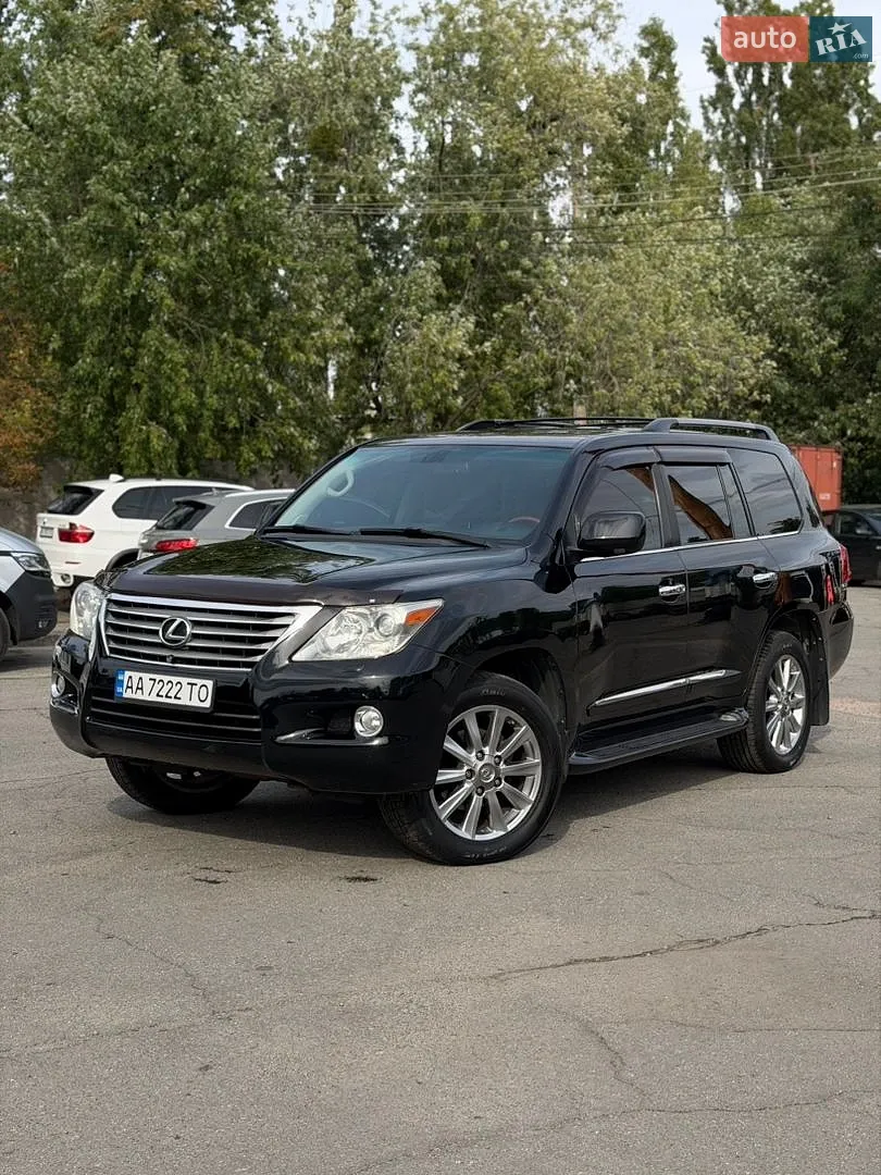Lexus LX, 2008