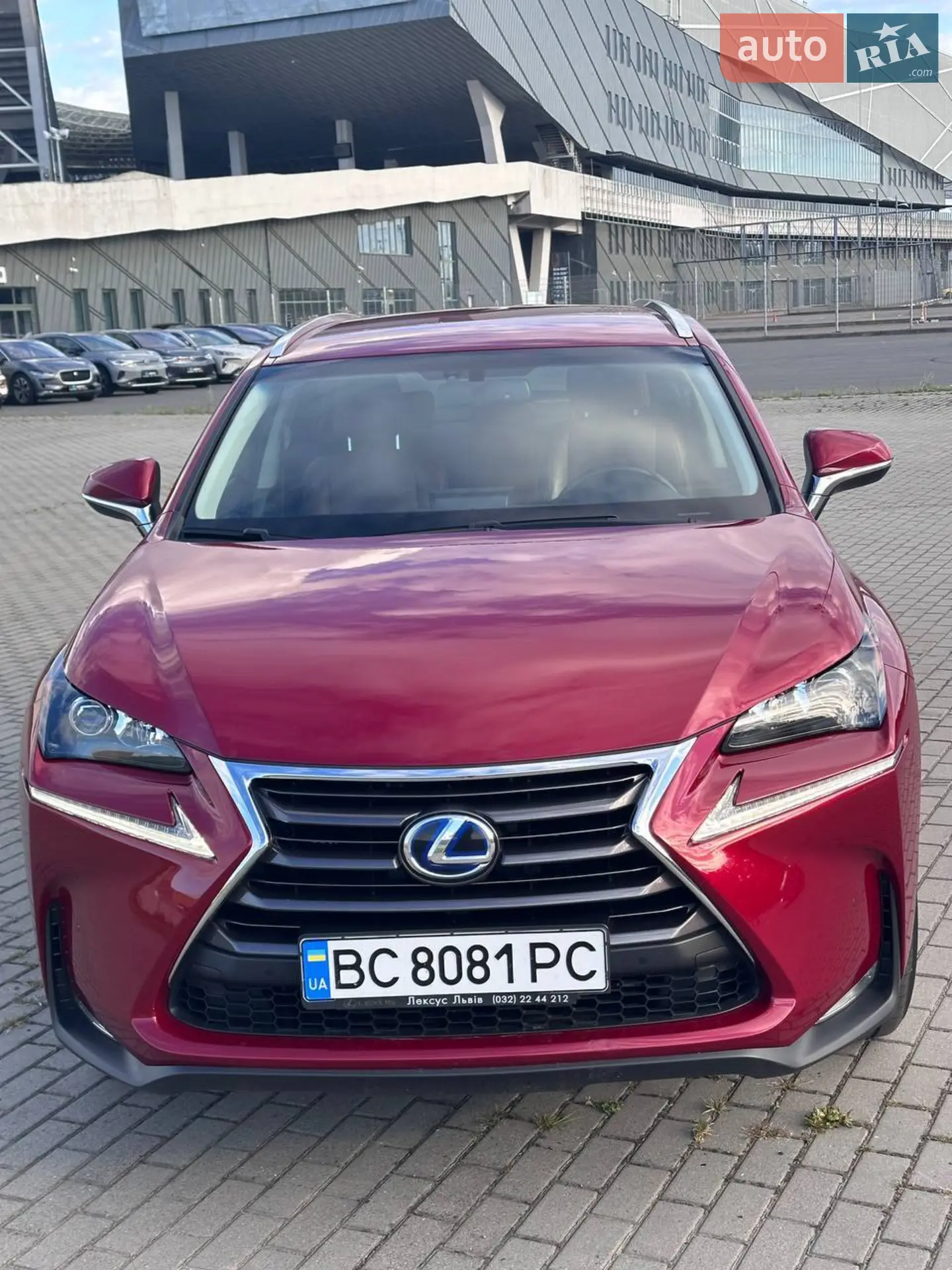 Lexus NX, 2014