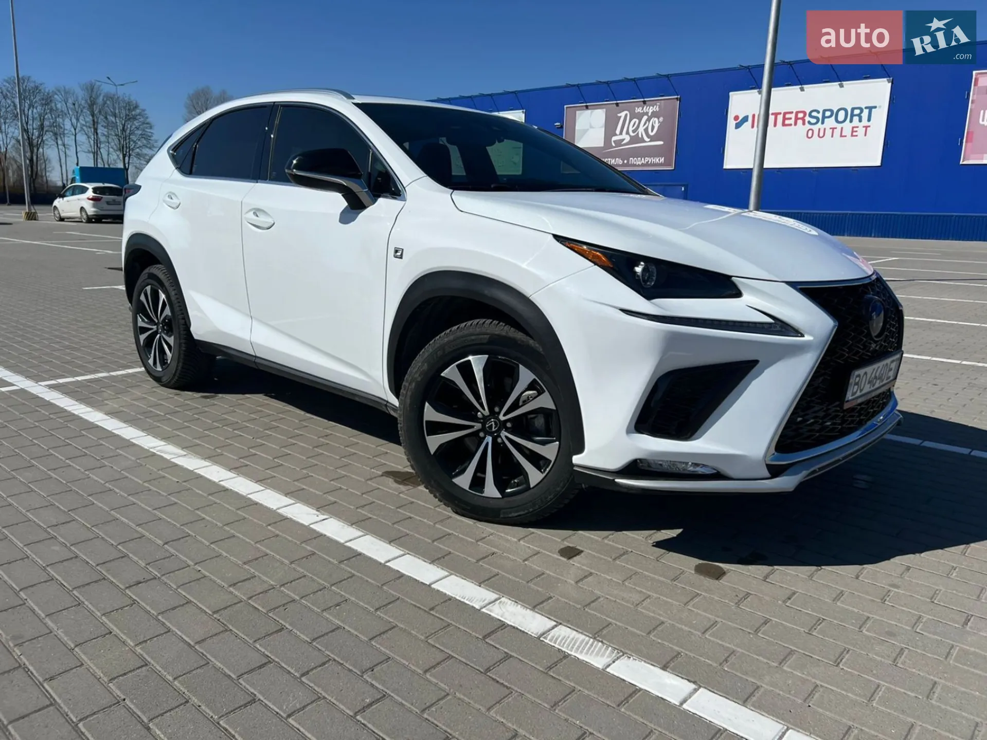 Lexus NX, 2018