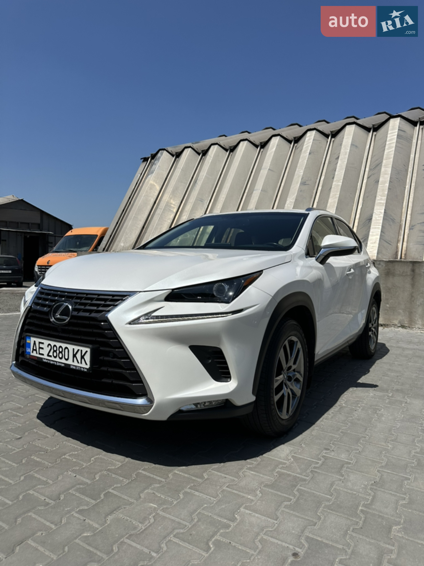 Lexus NX, 2017