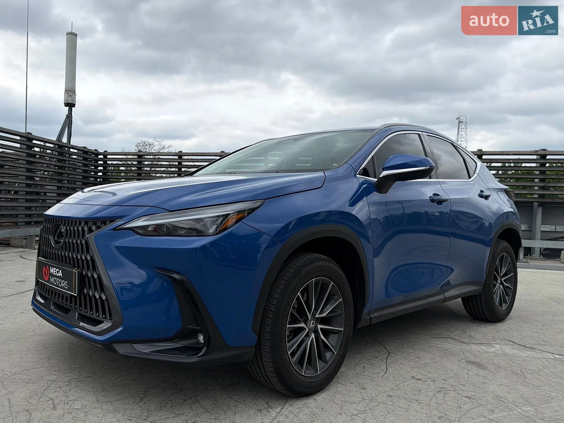 Lexus NX, 2023