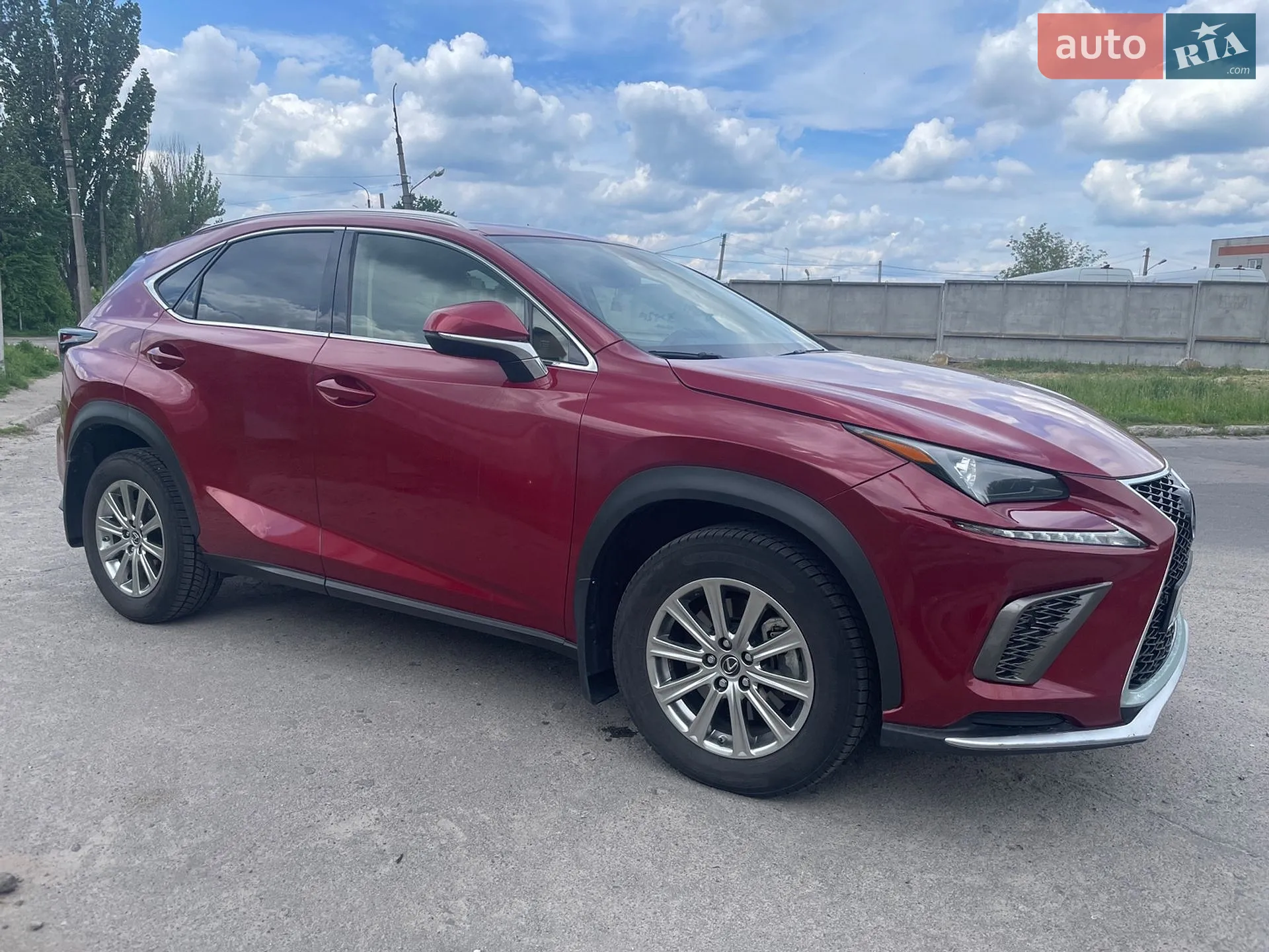 Lexus NX, 2019