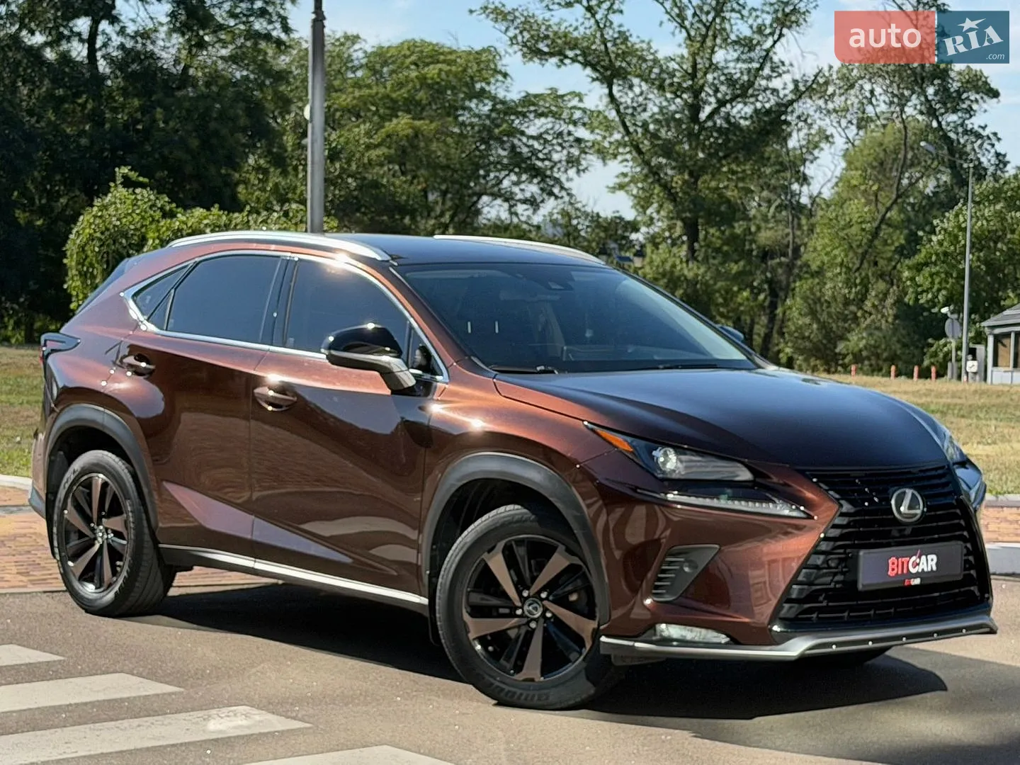 Lexus NX, 2020