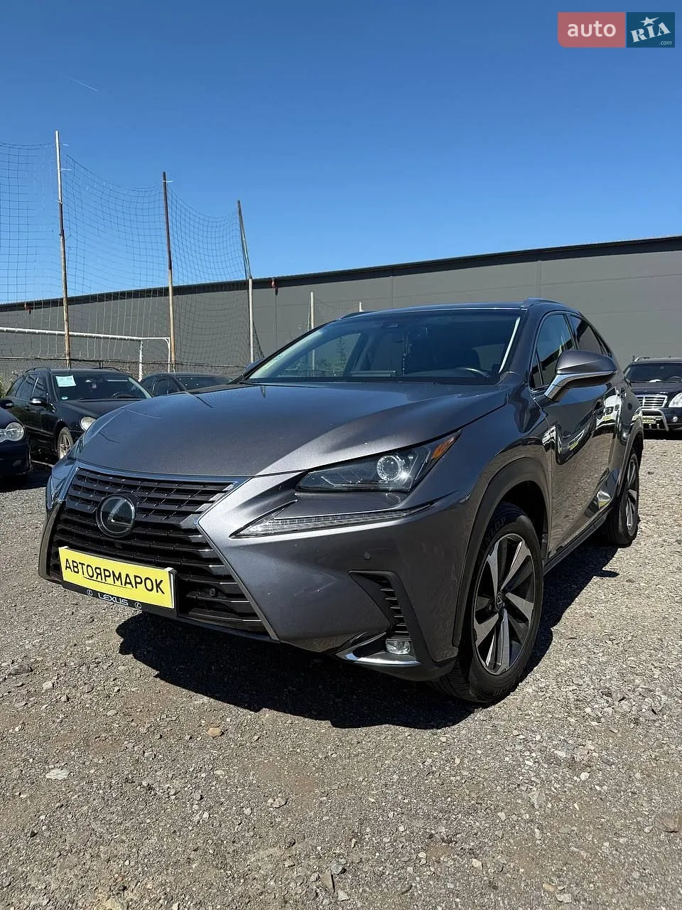 Lexus NX, 2017