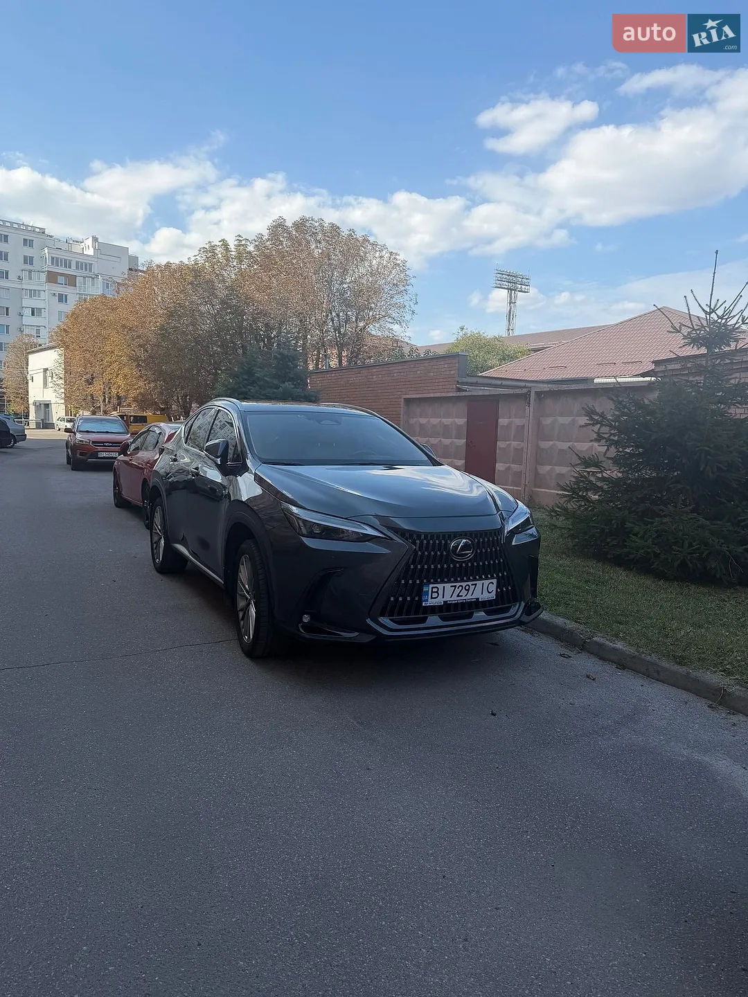 Lexus NX, 2022