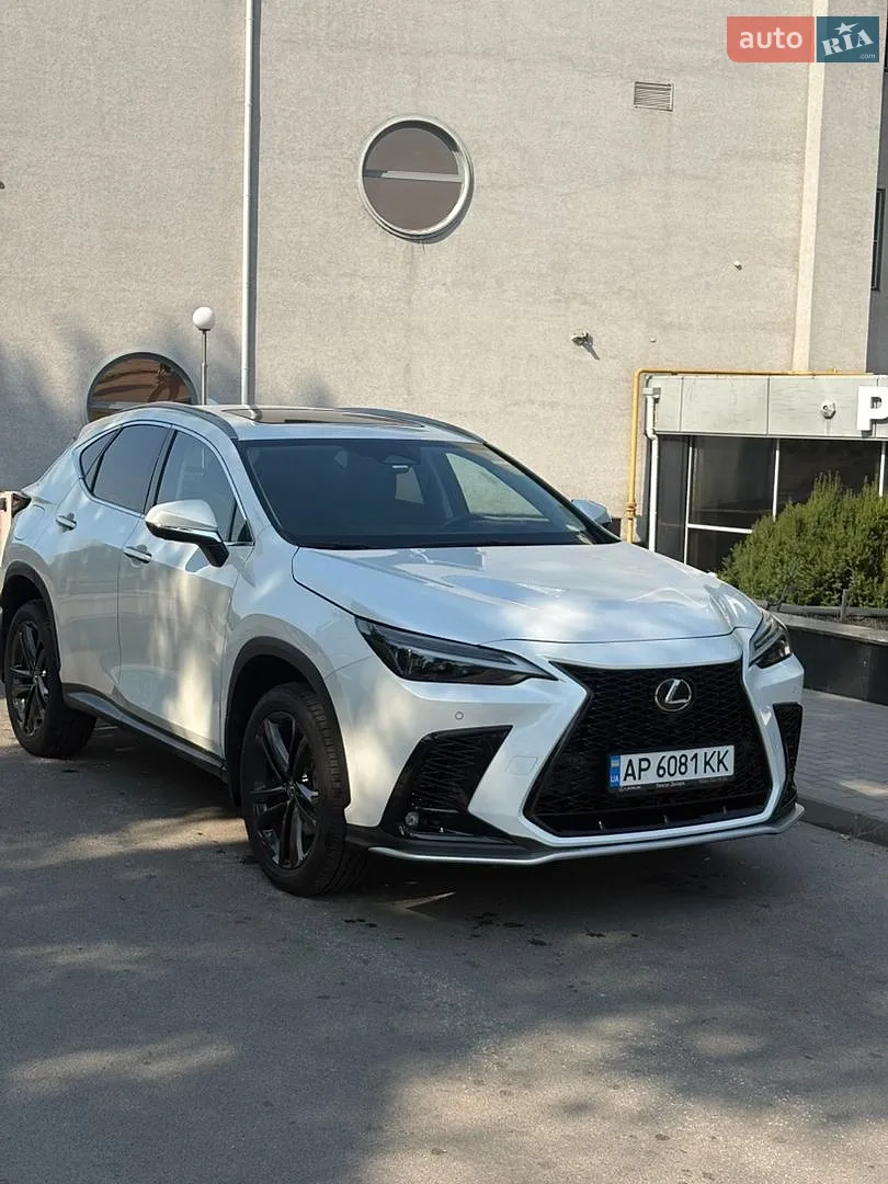 Lexus NX, 2023