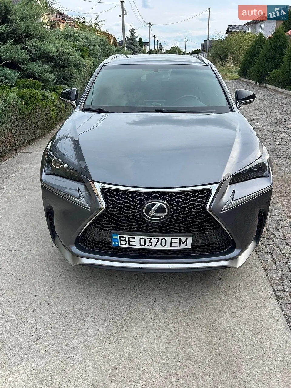 Lexus NX, 2017