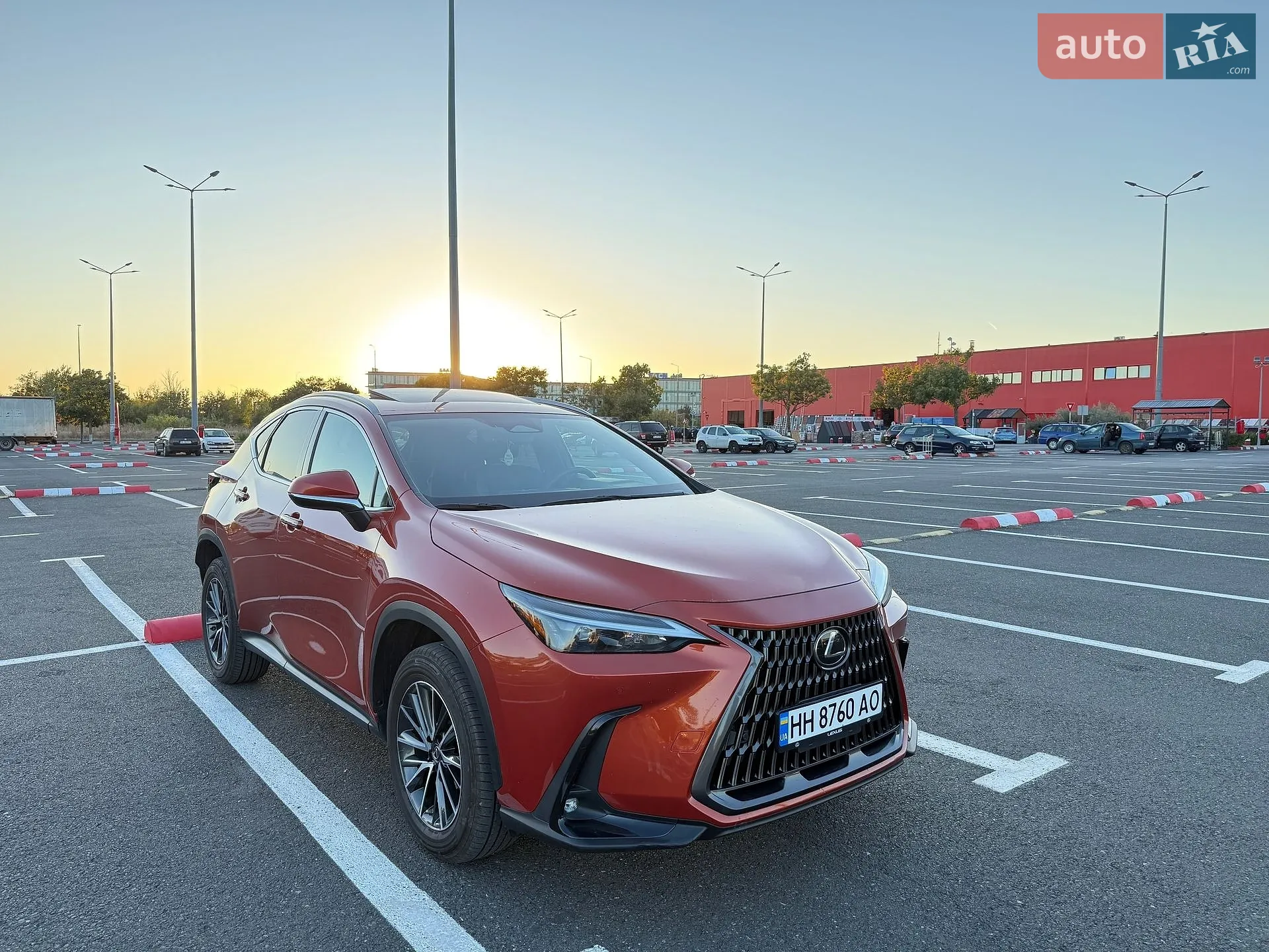 Lexus NX, 2022