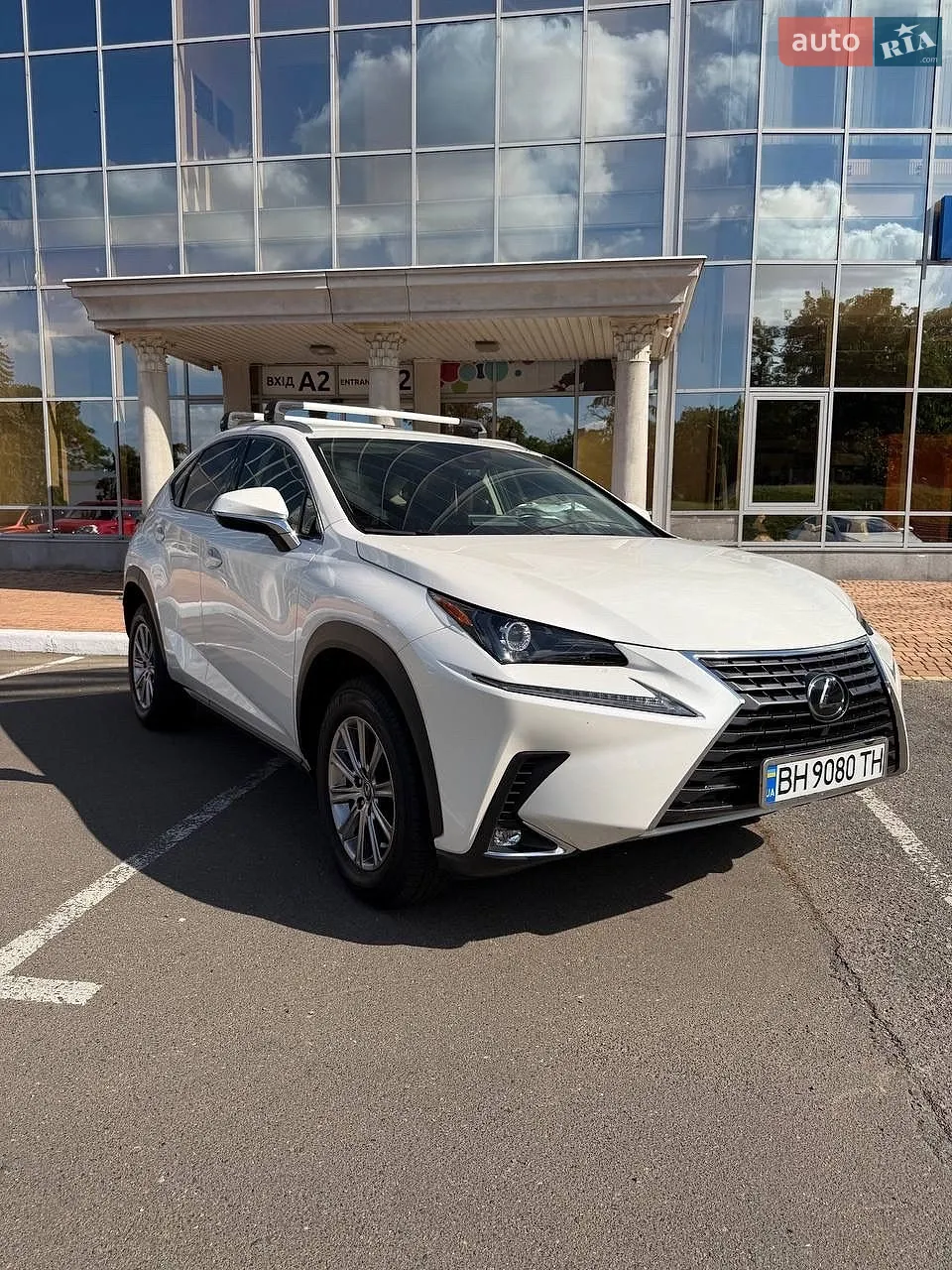 Lexus NX, 2021