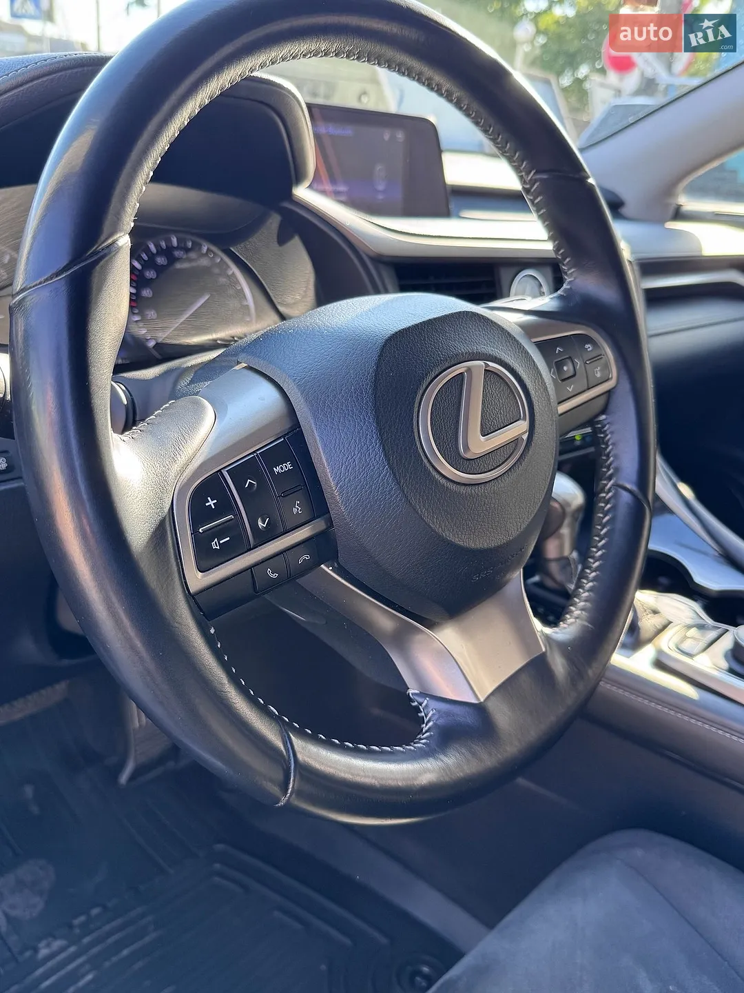 Lexus RX, 2019