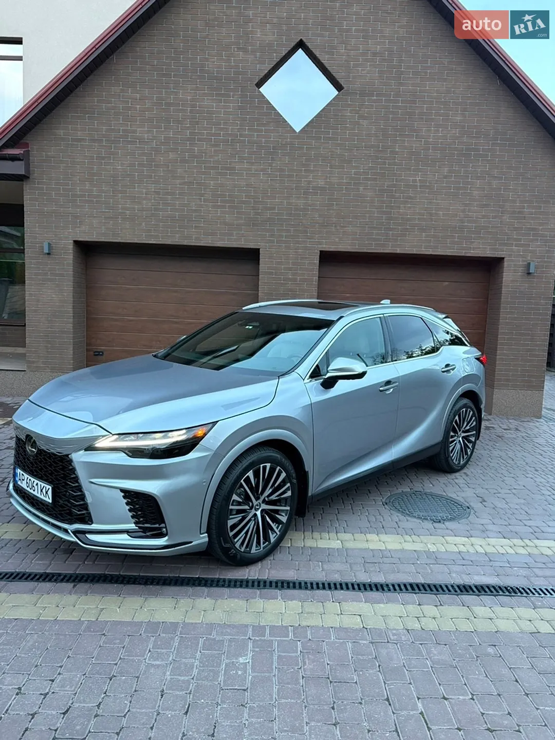 Lexus RX, 2025