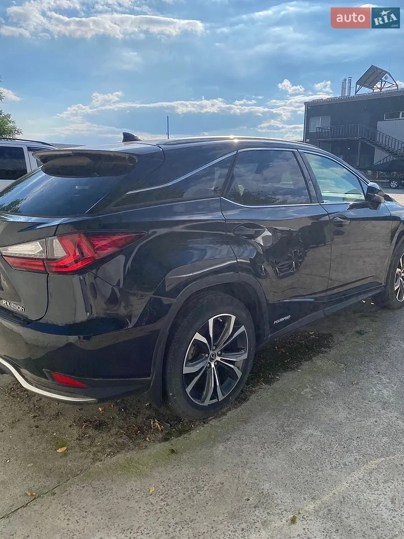 Lexus RX, 2021