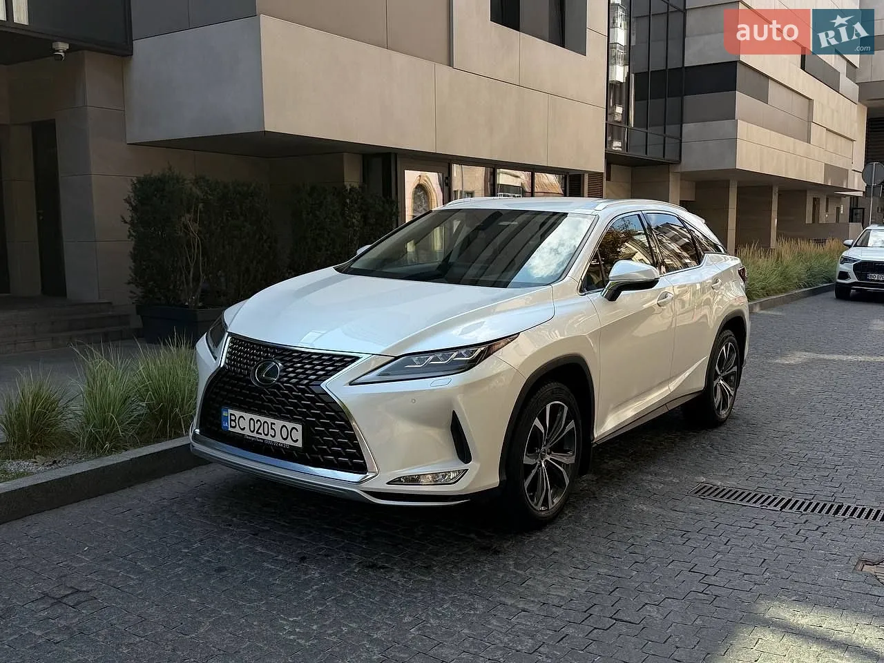 Lexus RX, 2021