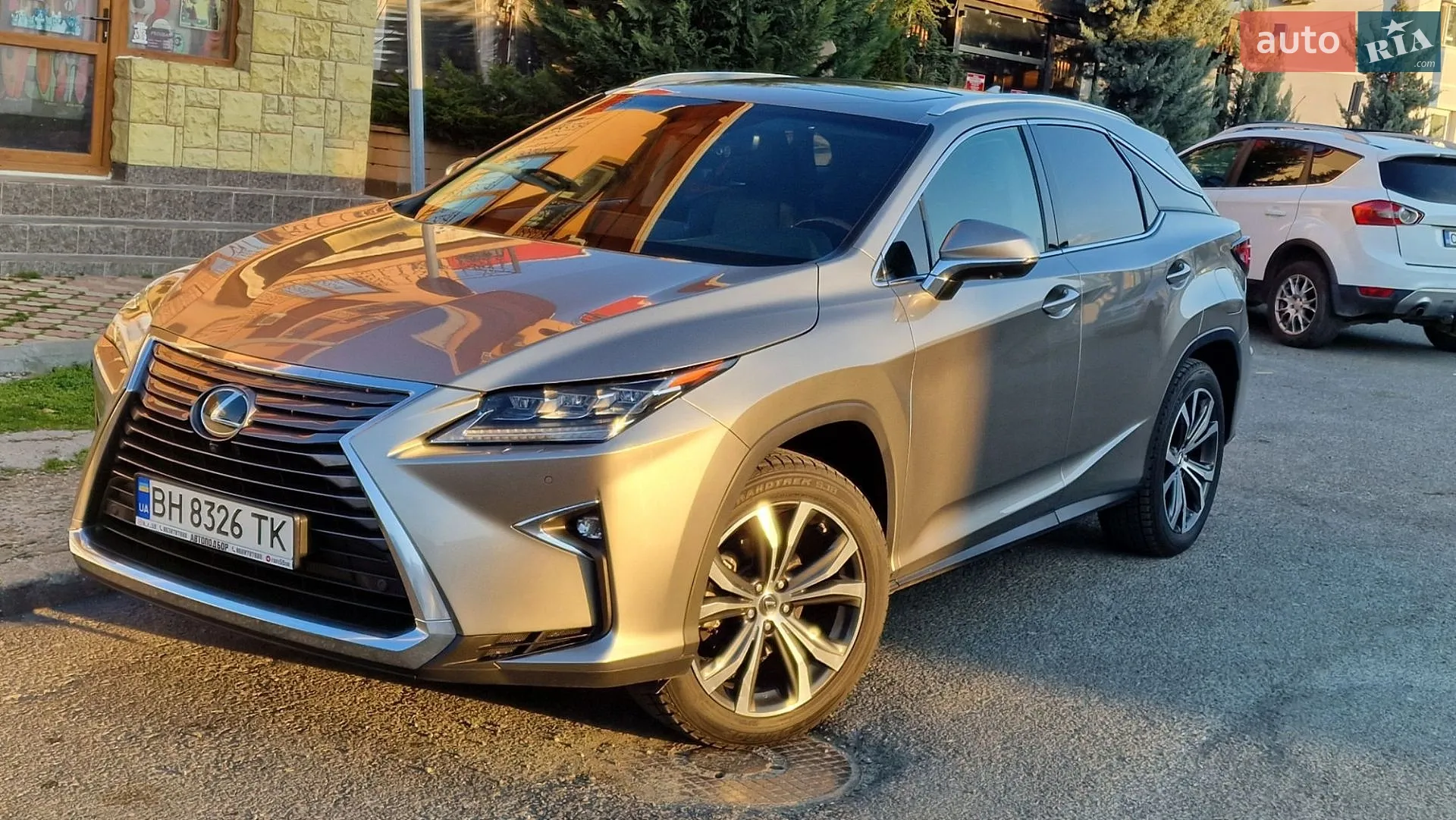 Lexus RX, 2019