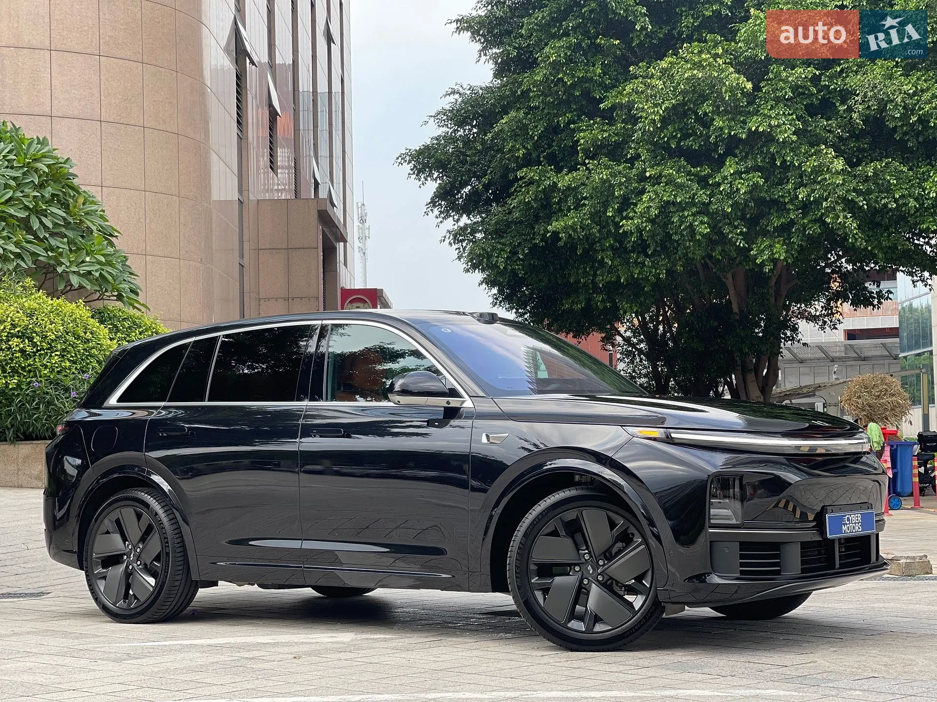 Li Auto L7, 2025