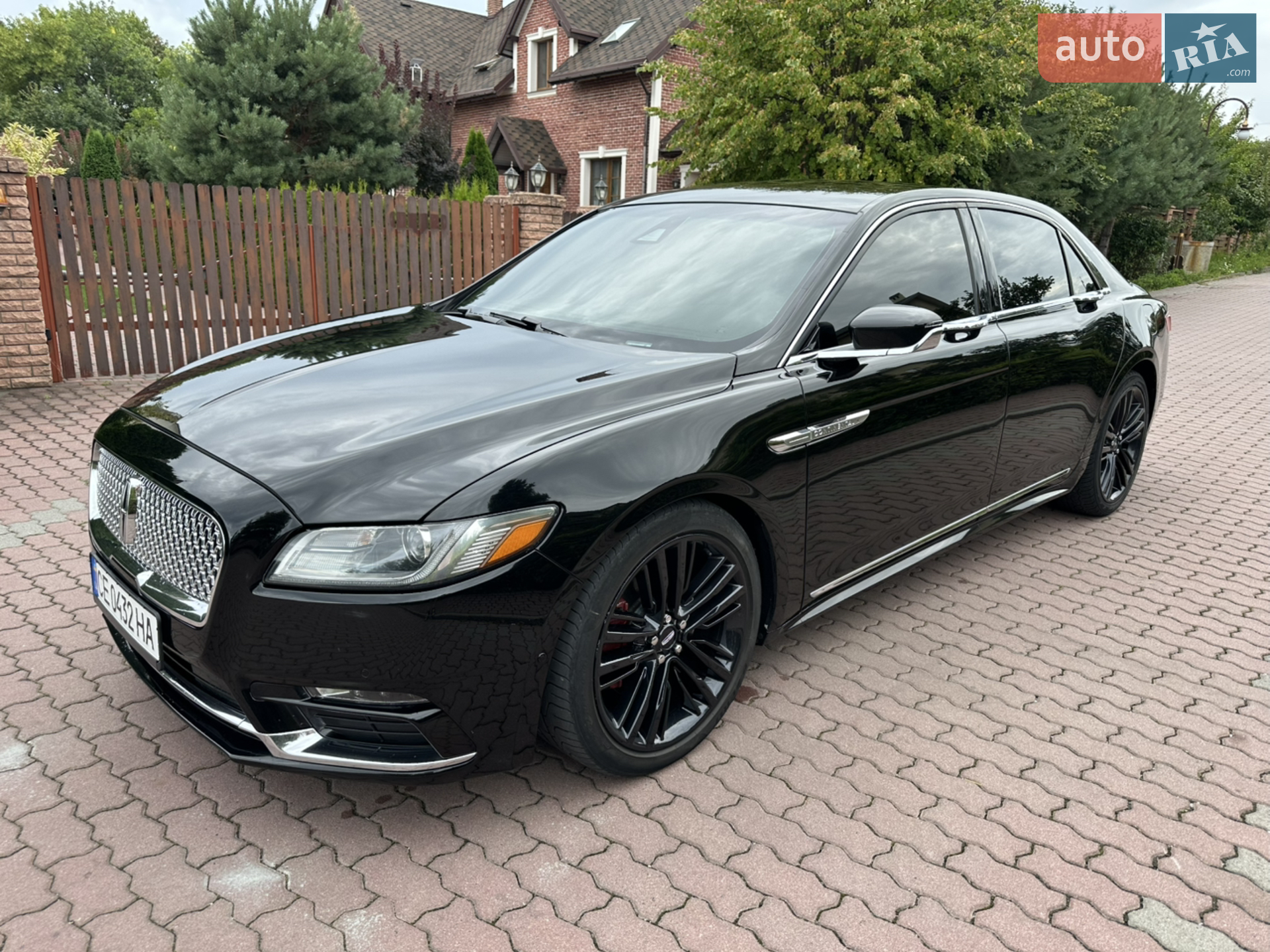 Lincoln Continental, 2016