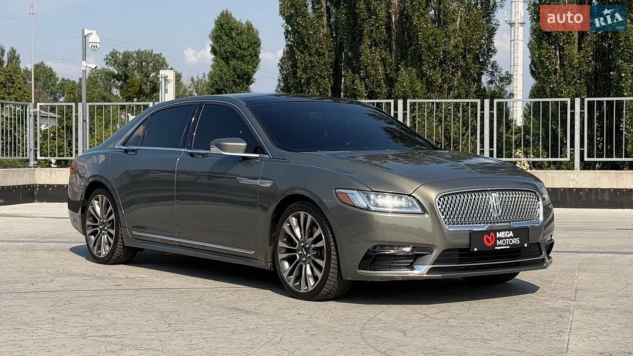 Lincoln Continental, 2016