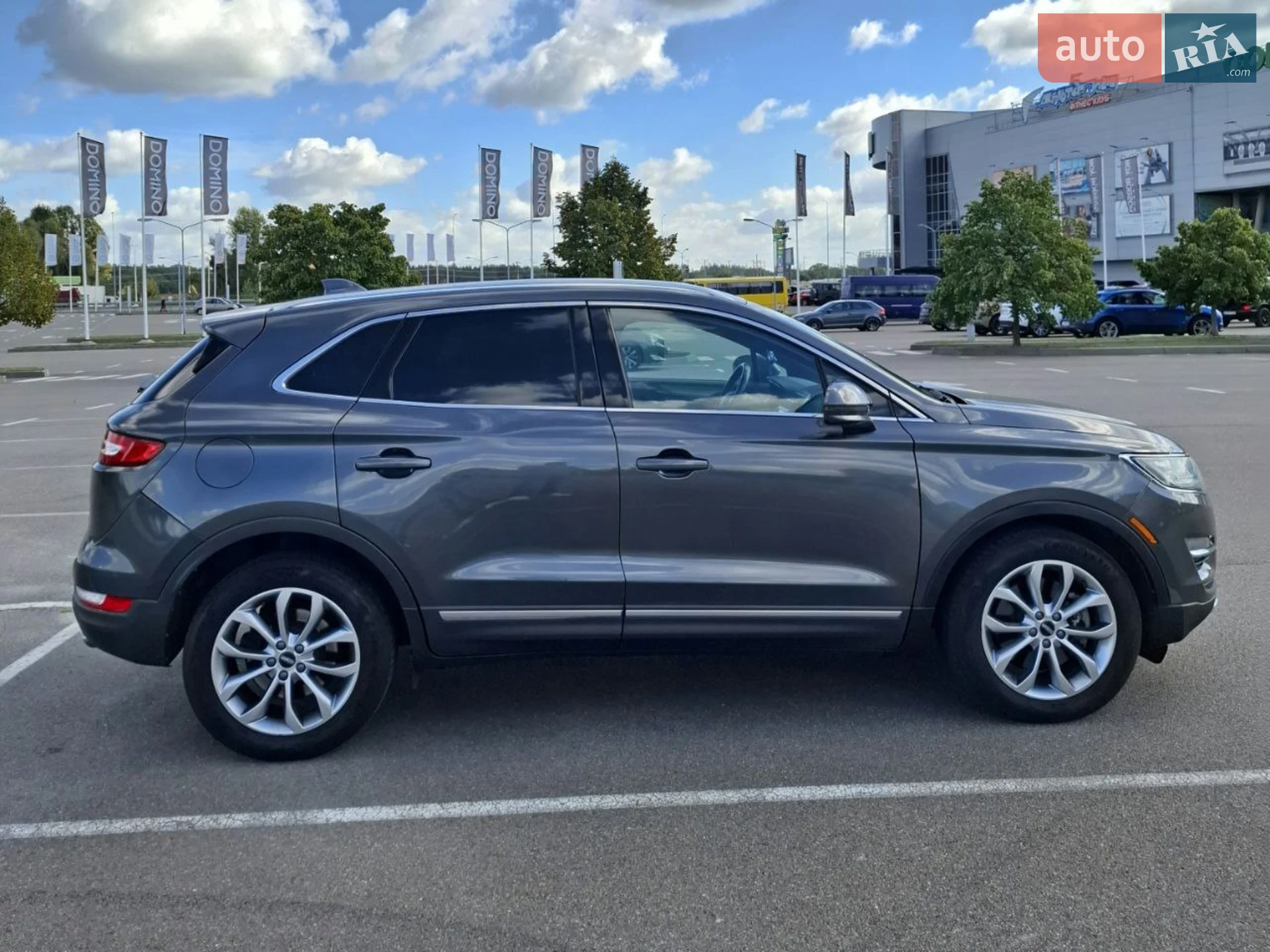 Lincoln MKC, 2016