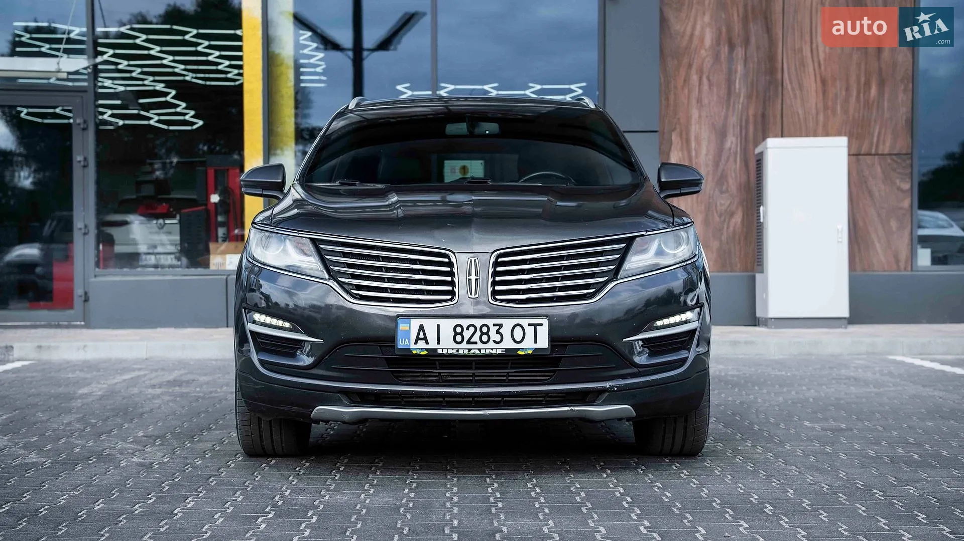 Lincoln MKC, 2016
