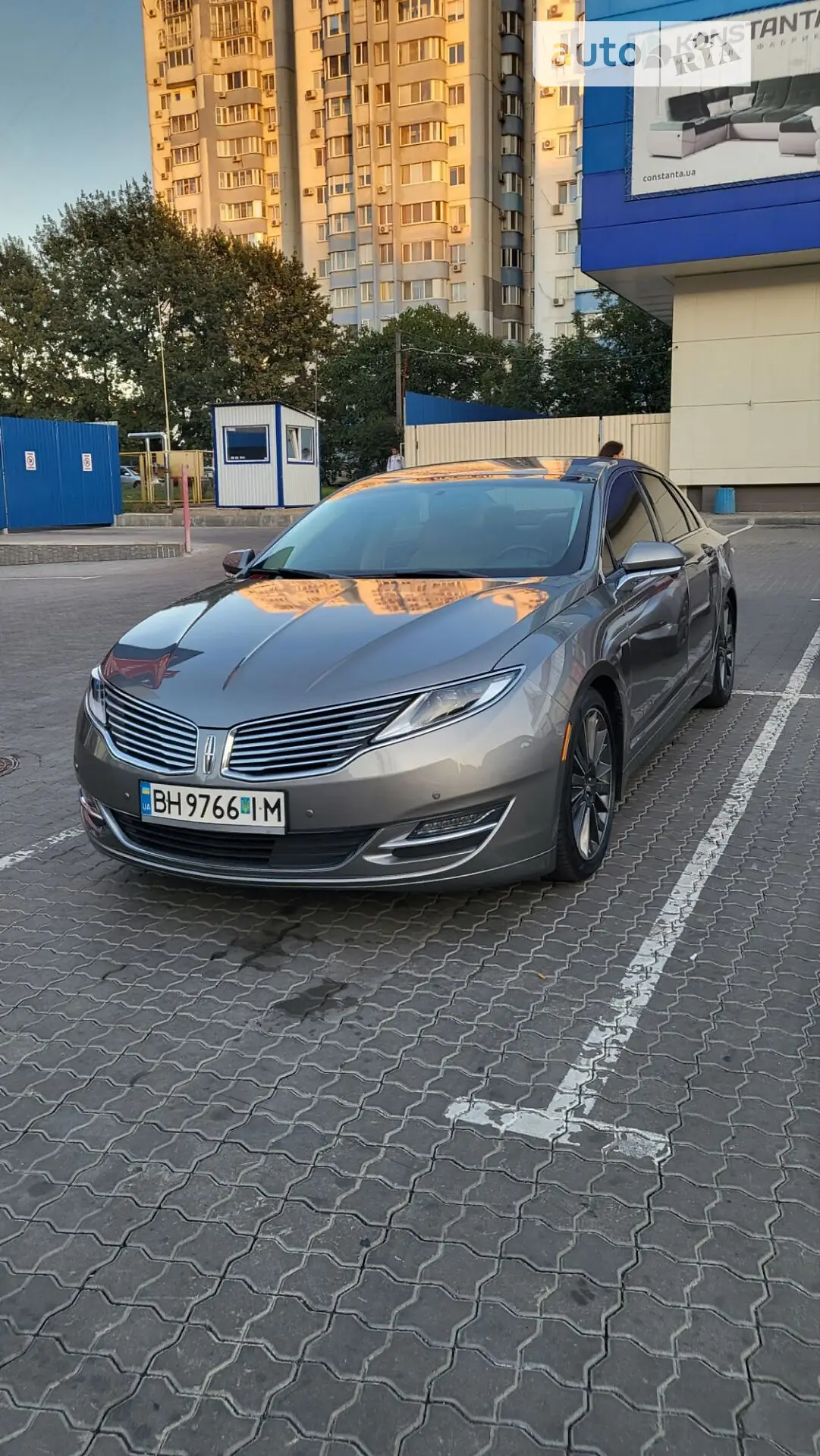 Lincoln MKZ, 2015