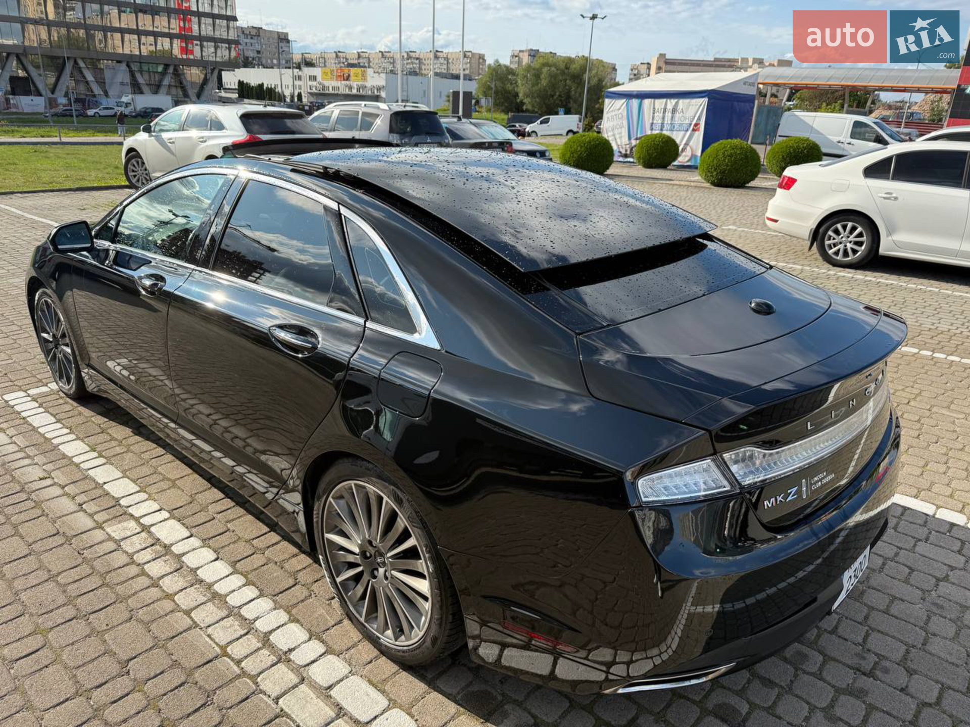 Lincoln MKZ, 2015