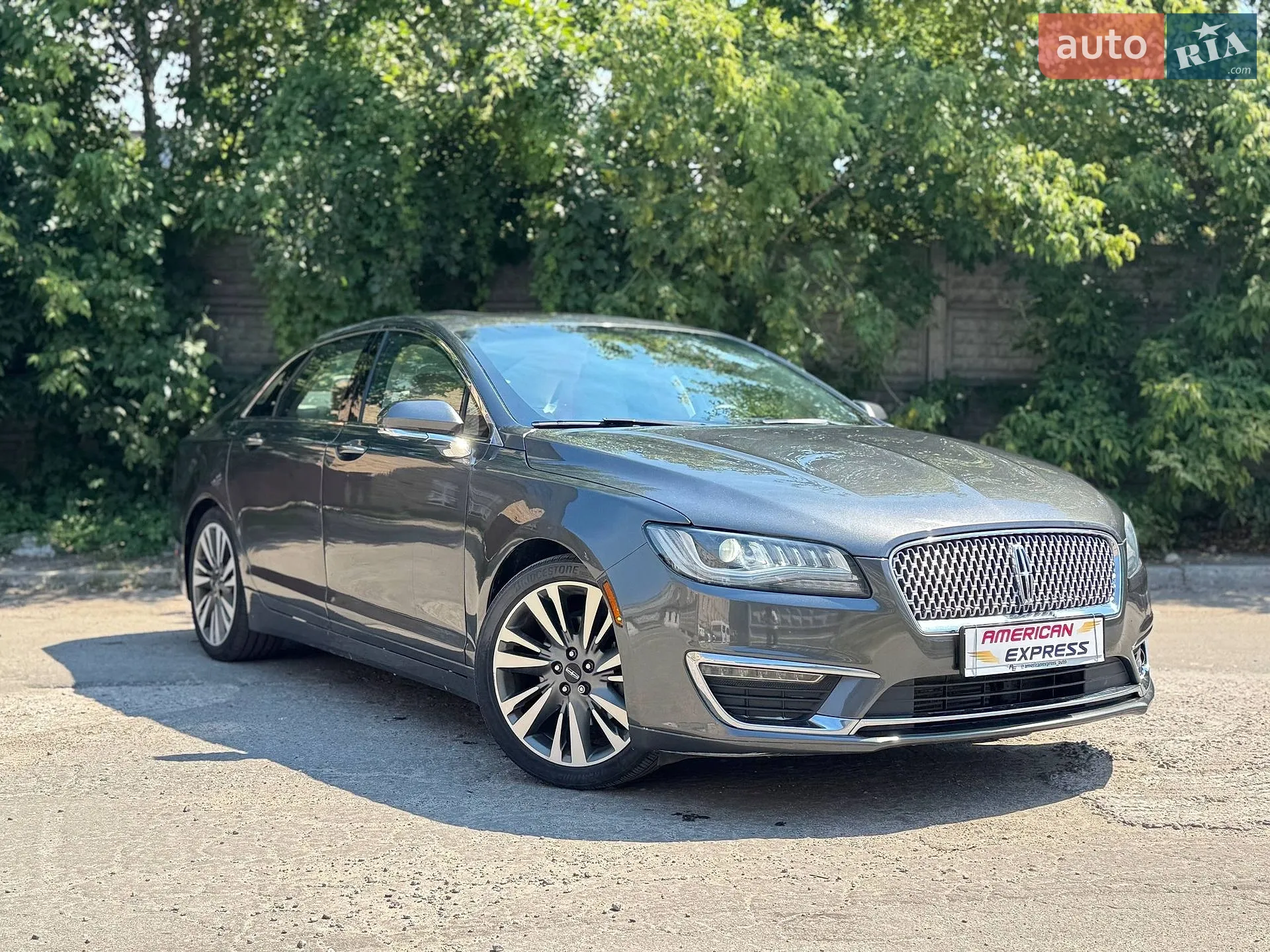 Lincoln MKZ, 2016