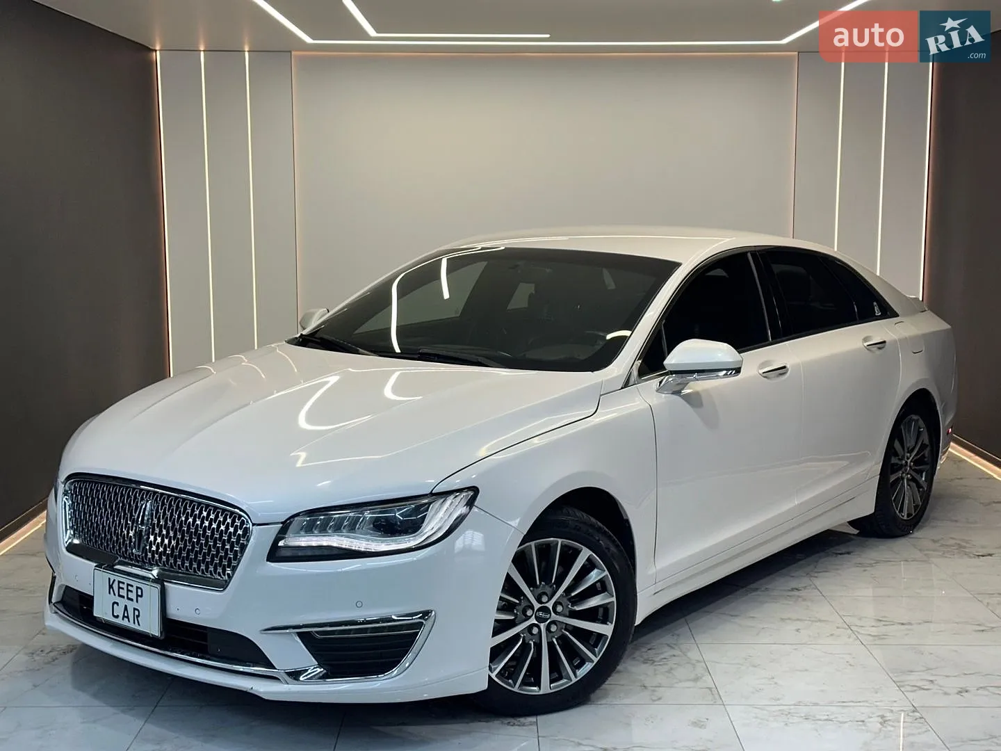 Lincoln MKZ, 2016