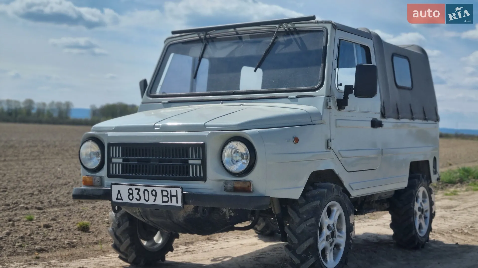 ЛуАЗ 969 Волинь, 1990
