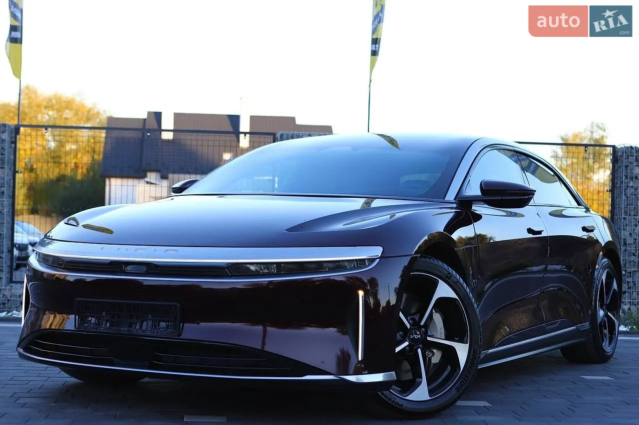 Lucid Air, 2023