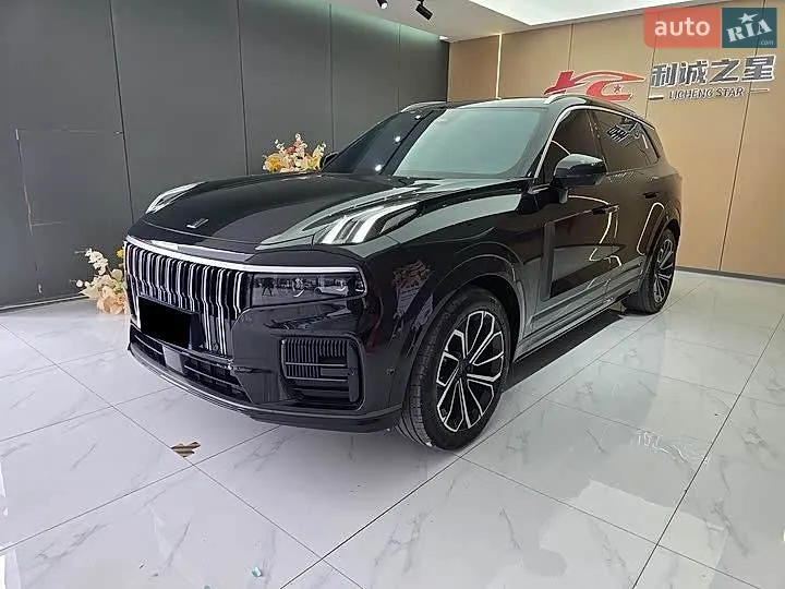 Lynk&Co 09, 2025