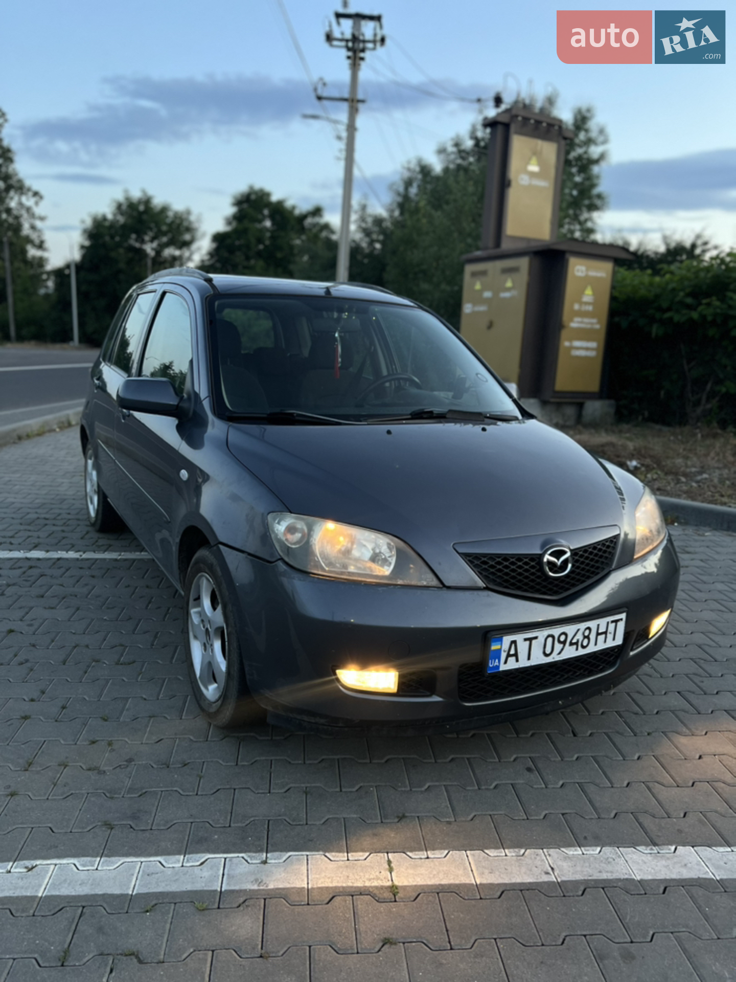 Mazda 2, 2004
