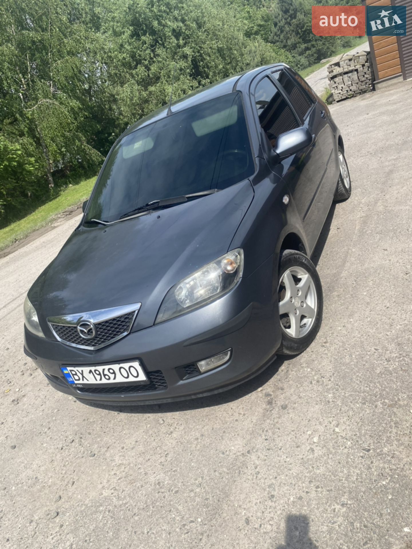 Mazda 2, 2004