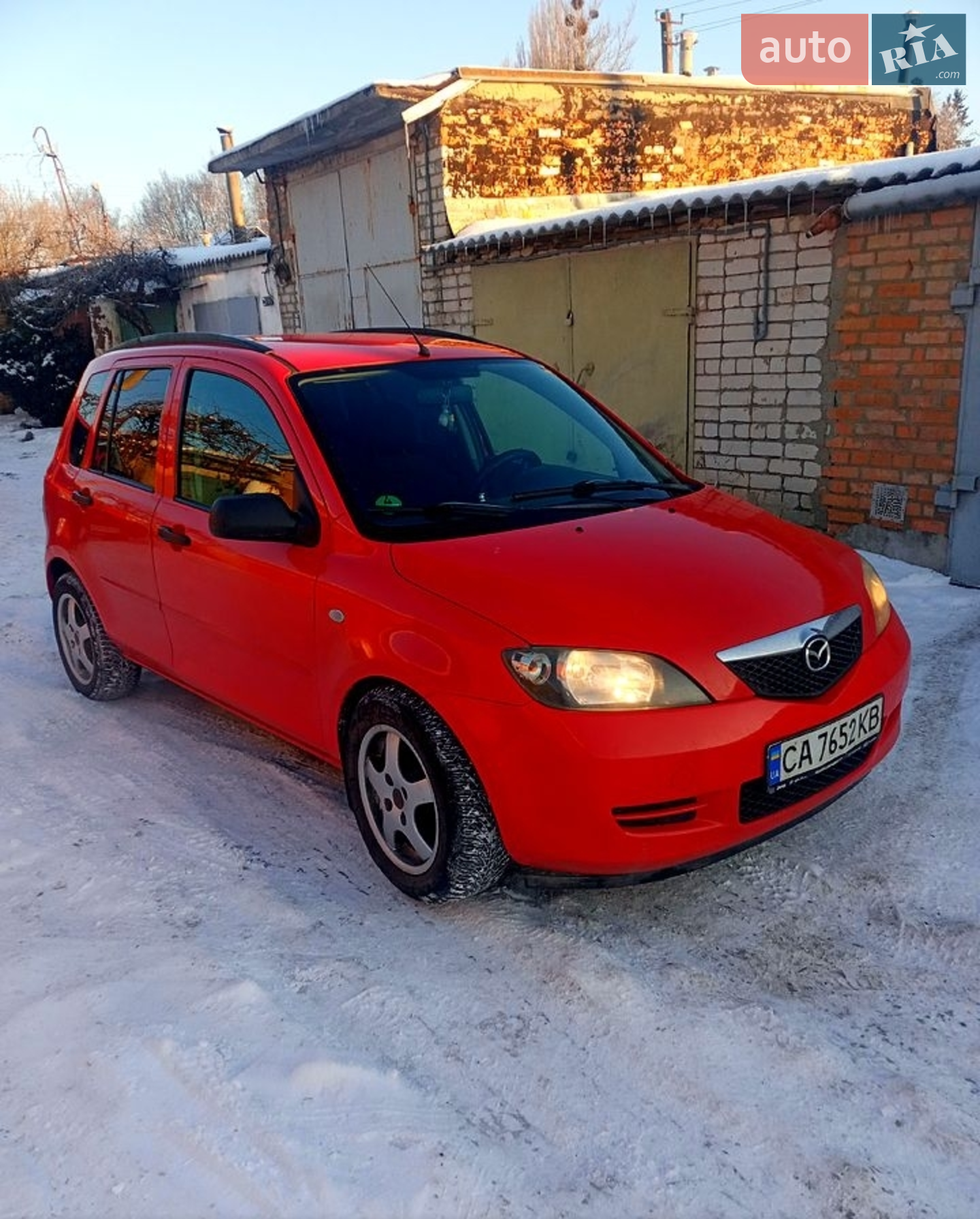 Mazda 2, 2004