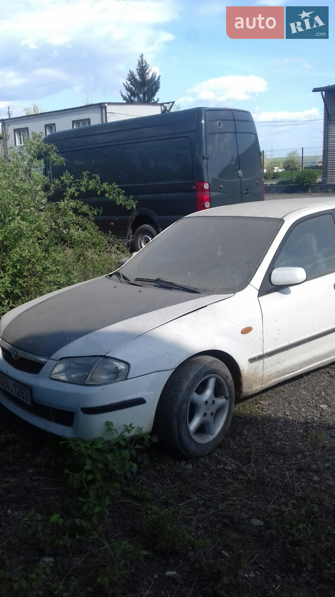 Mazda 323, 1998