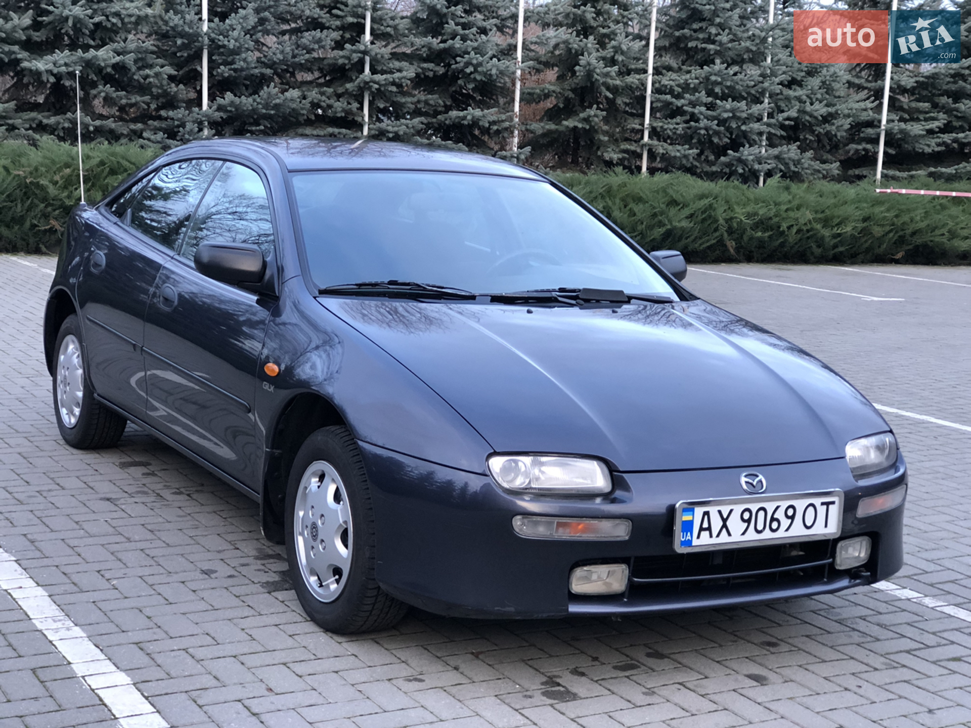 Mazda 323, 1998