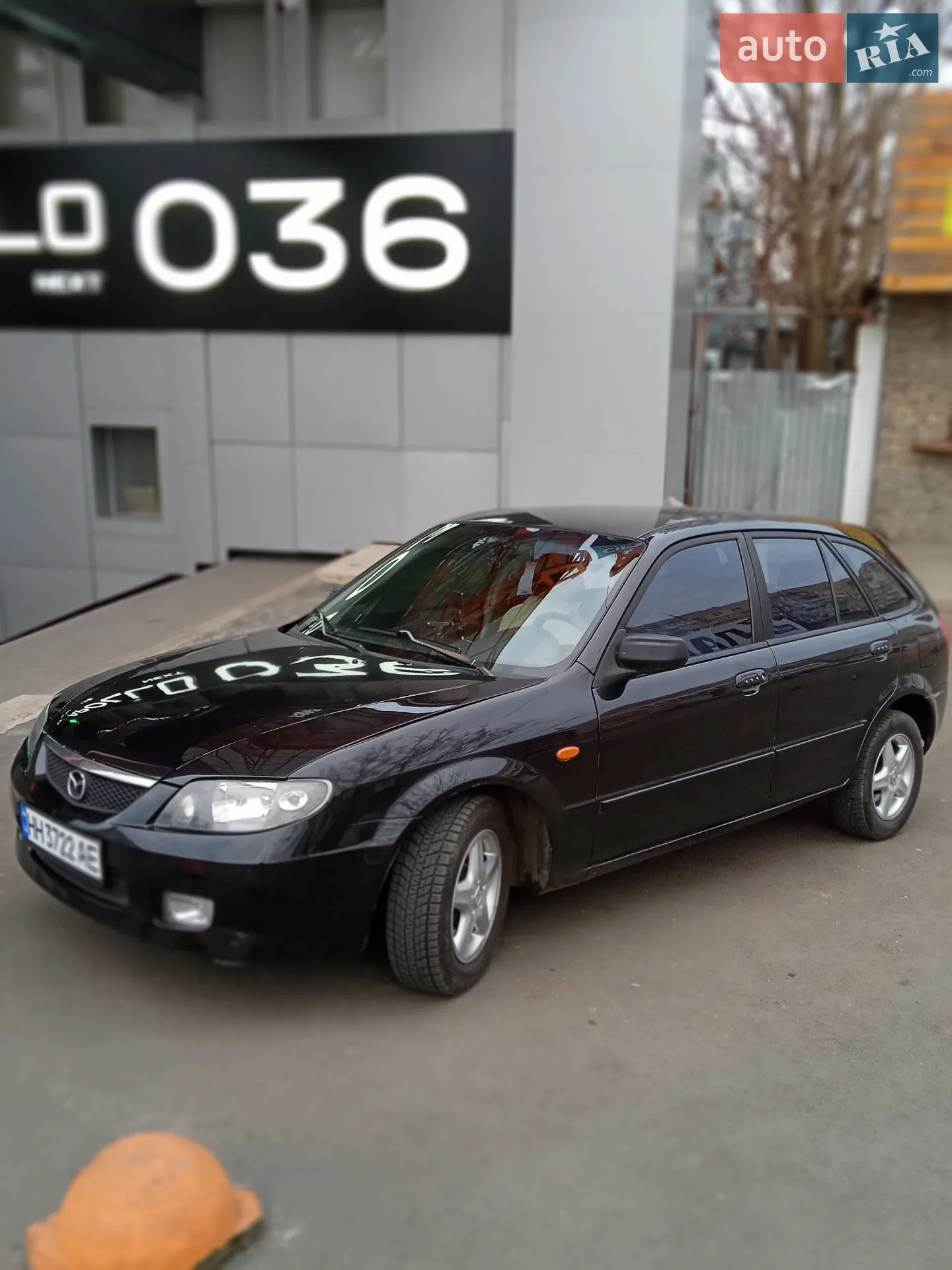 Mazda 323, 2003