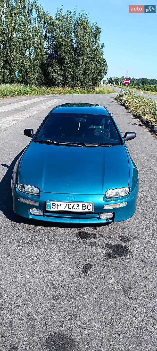Mazda 323, 1998