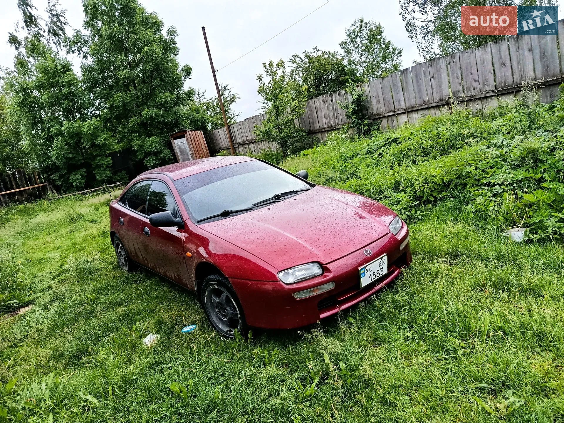 Mazda 323, 1997