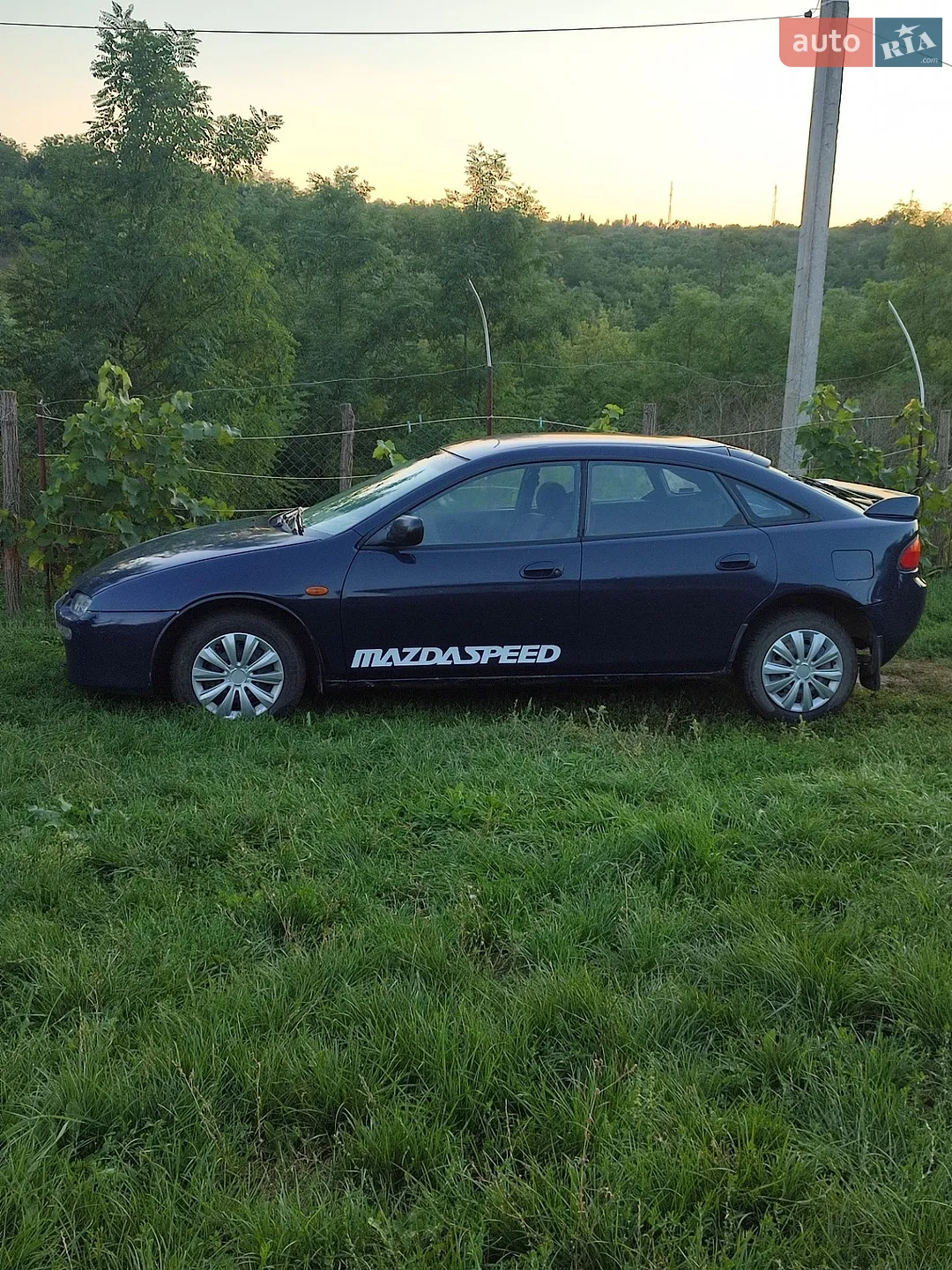 Mazda 323, 1995