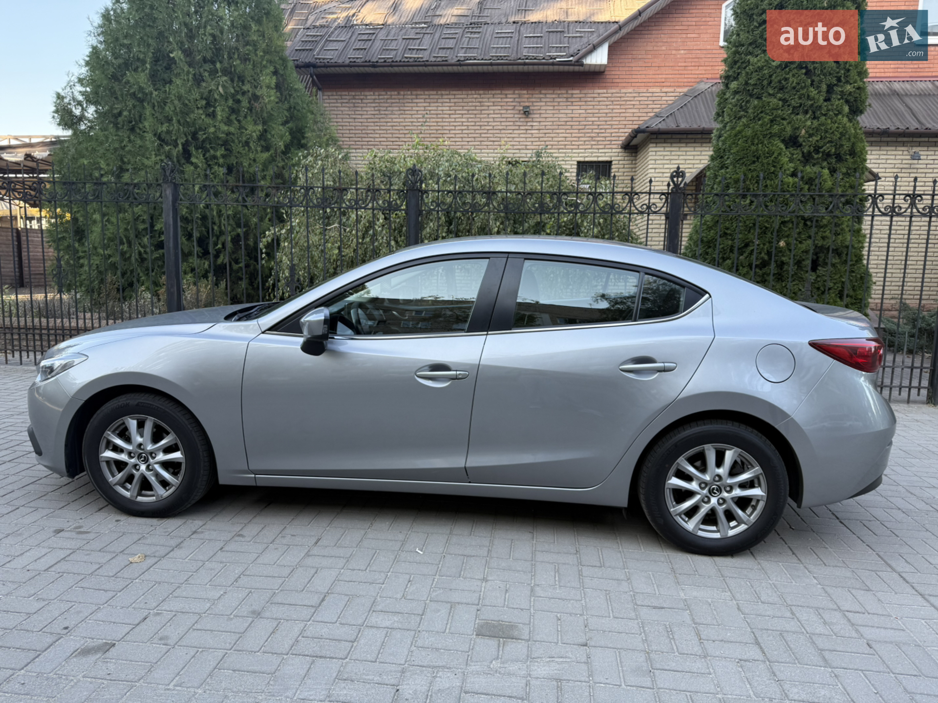 Mazda 3, 2016
