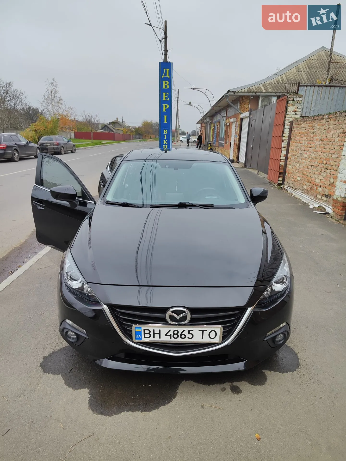 Mazda 3, 2015