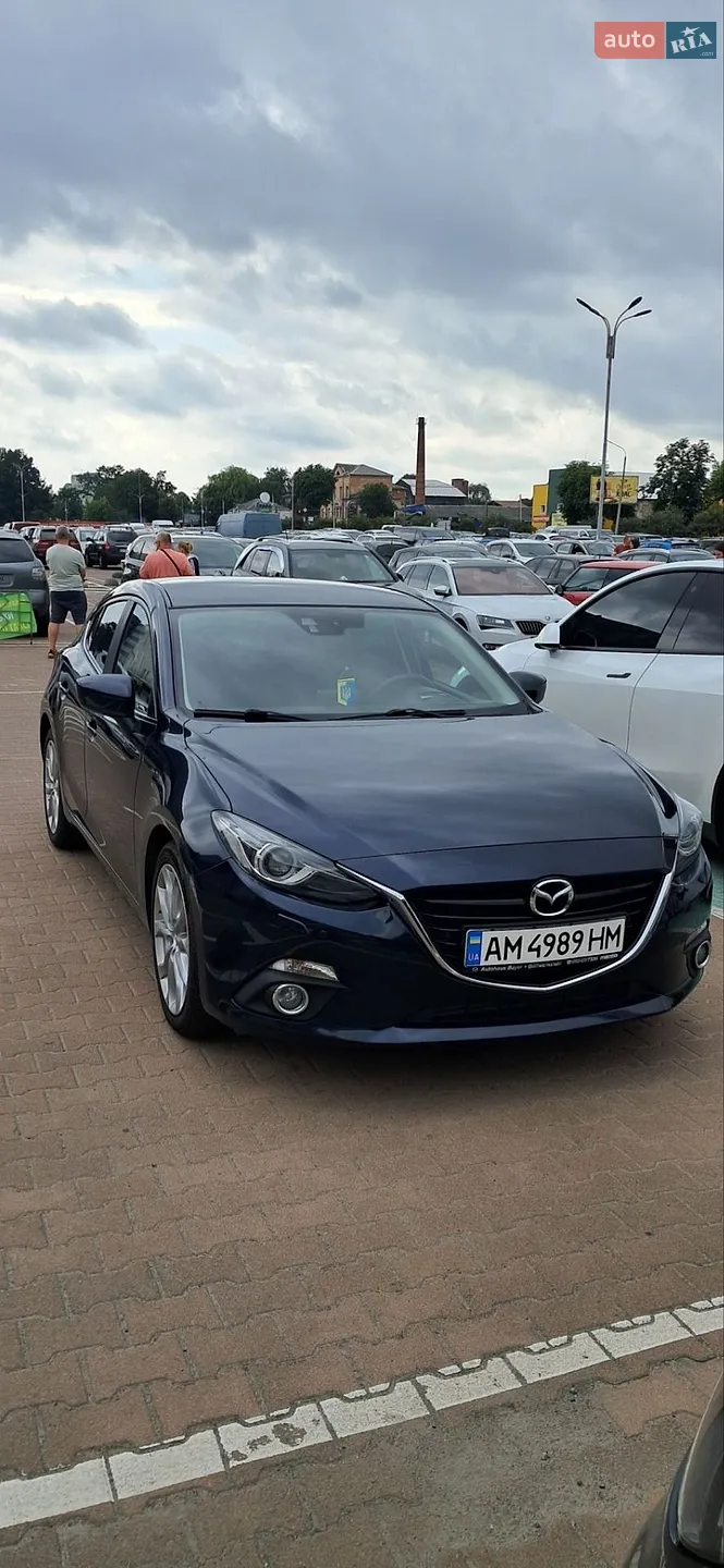 Mazda 3, 2015