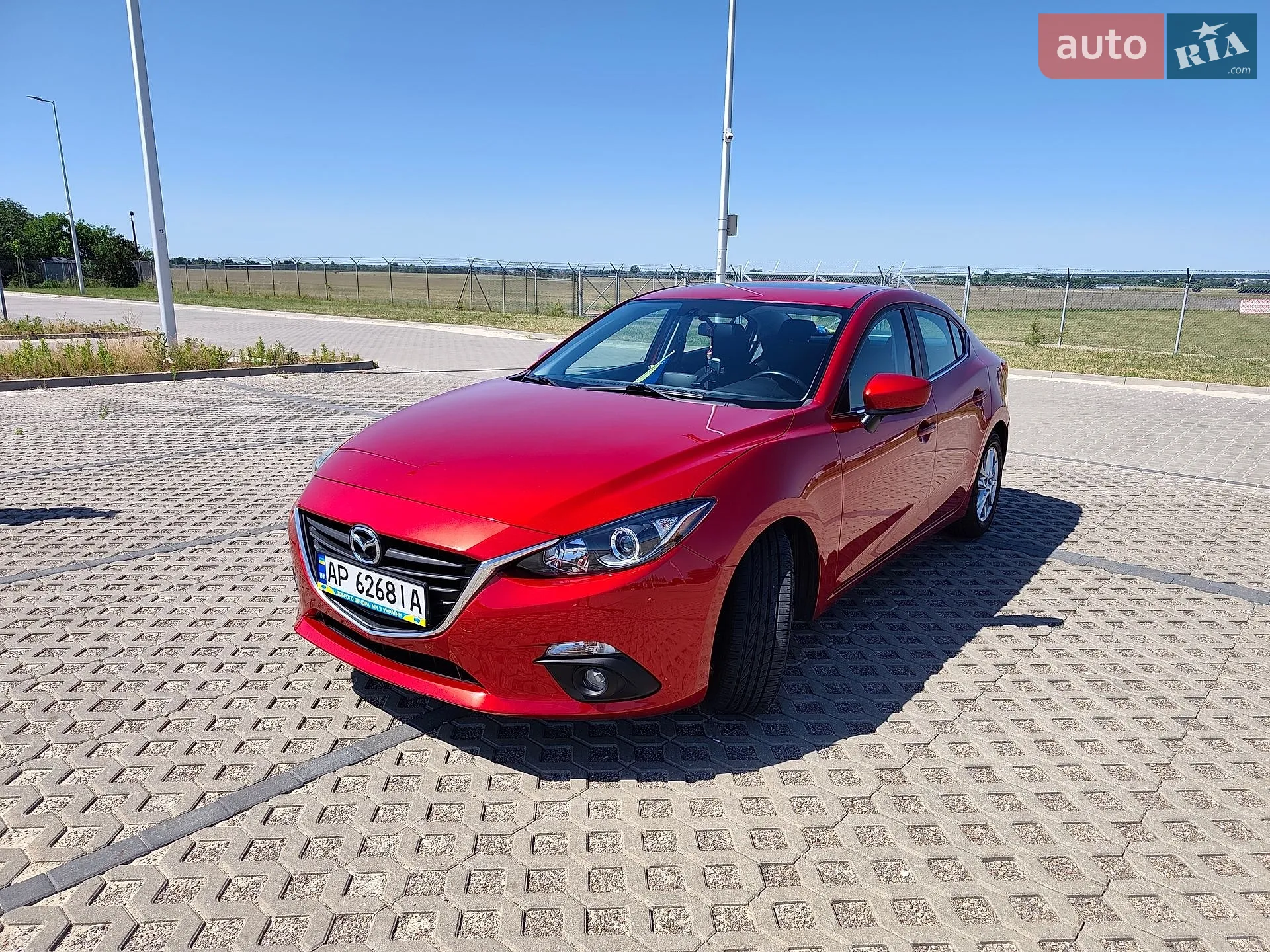 Mazda 3, 2015