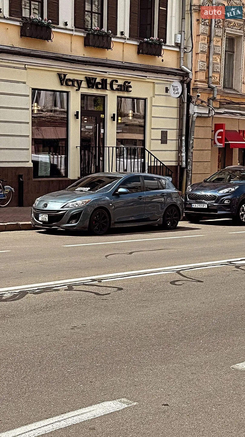 Mazda 3, 2011