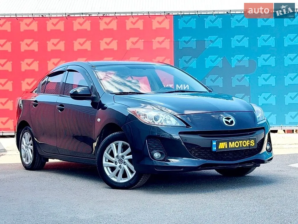 Mazda 3, 2012