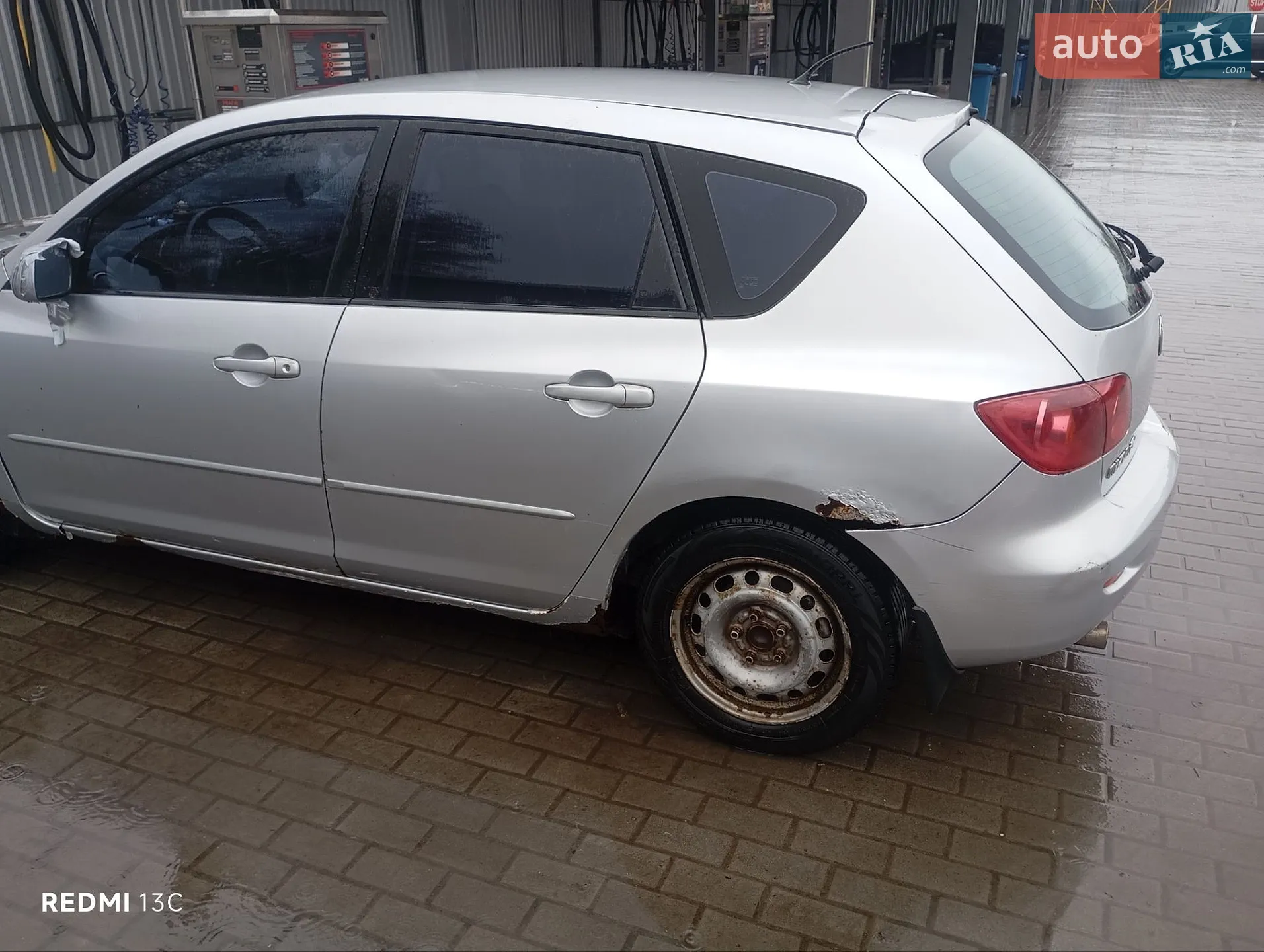 Mazda 3, 2004