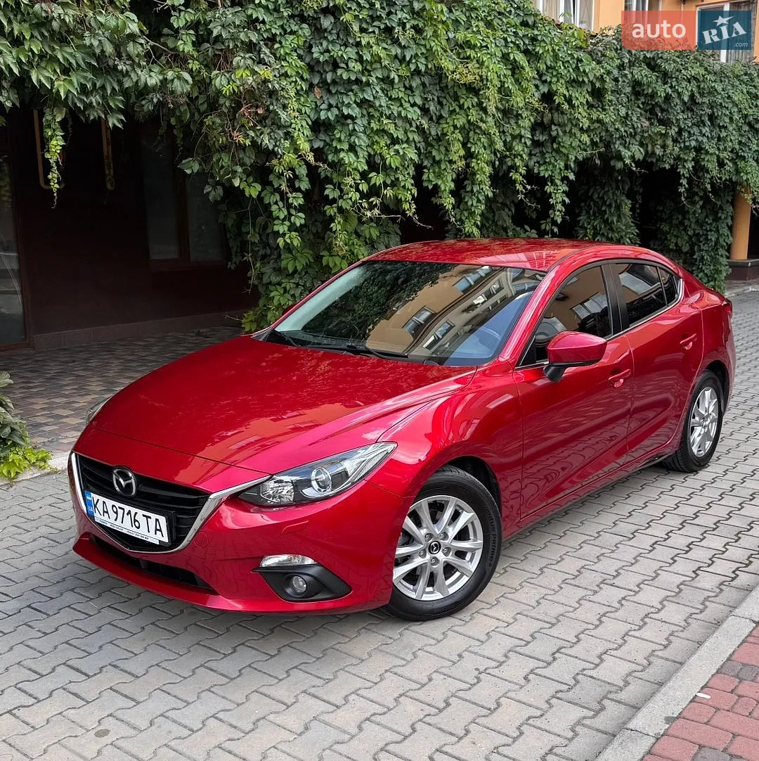 Mazda 3, 2015