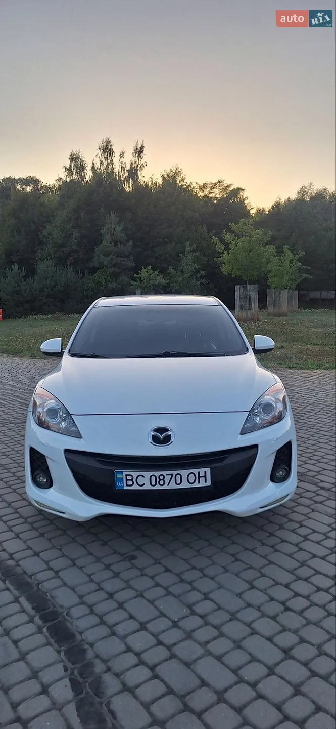 Mazda 3, 2012