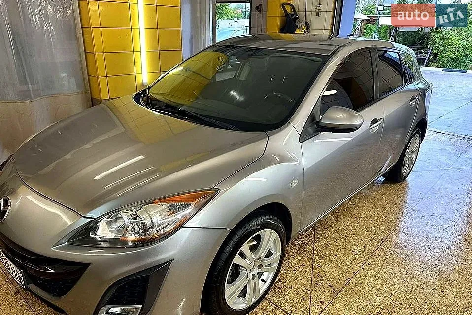 Mazda 3, 2010